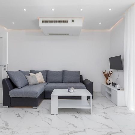 Apartman Knezevic A Fažana Exteriör bild