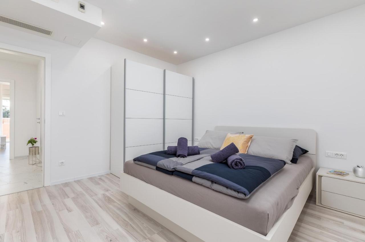 Apartman Knezevic A Fažana Exteriör bild