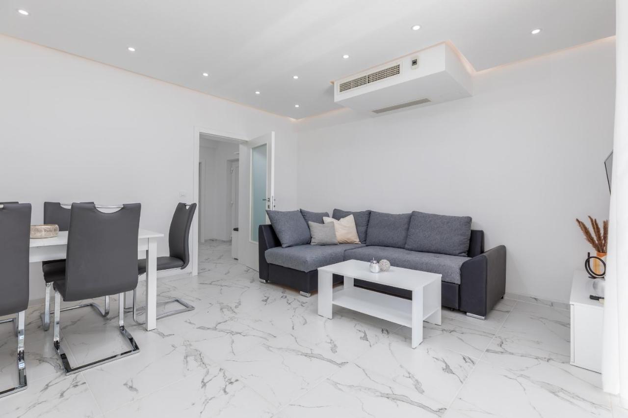 Apartman Knezevic A Fažana Exteriör bild