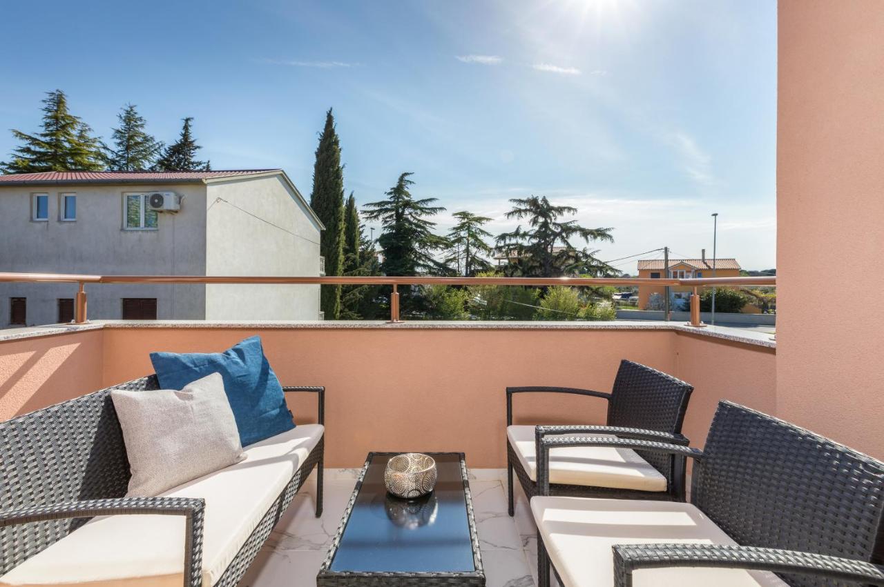 Apartman Knezevic A Fažana Exteriör bild